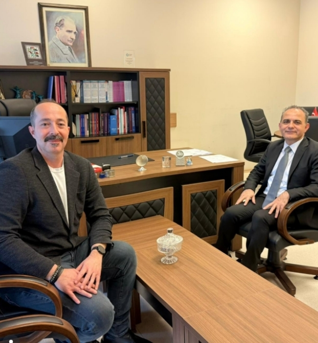 TÜRK PATENT Patent ve Marka Kurumu Patent Dairesi Başkanı Sayın Fatih KARAHAN Bey'e nazik kabulleri için teşekkür ederiz.